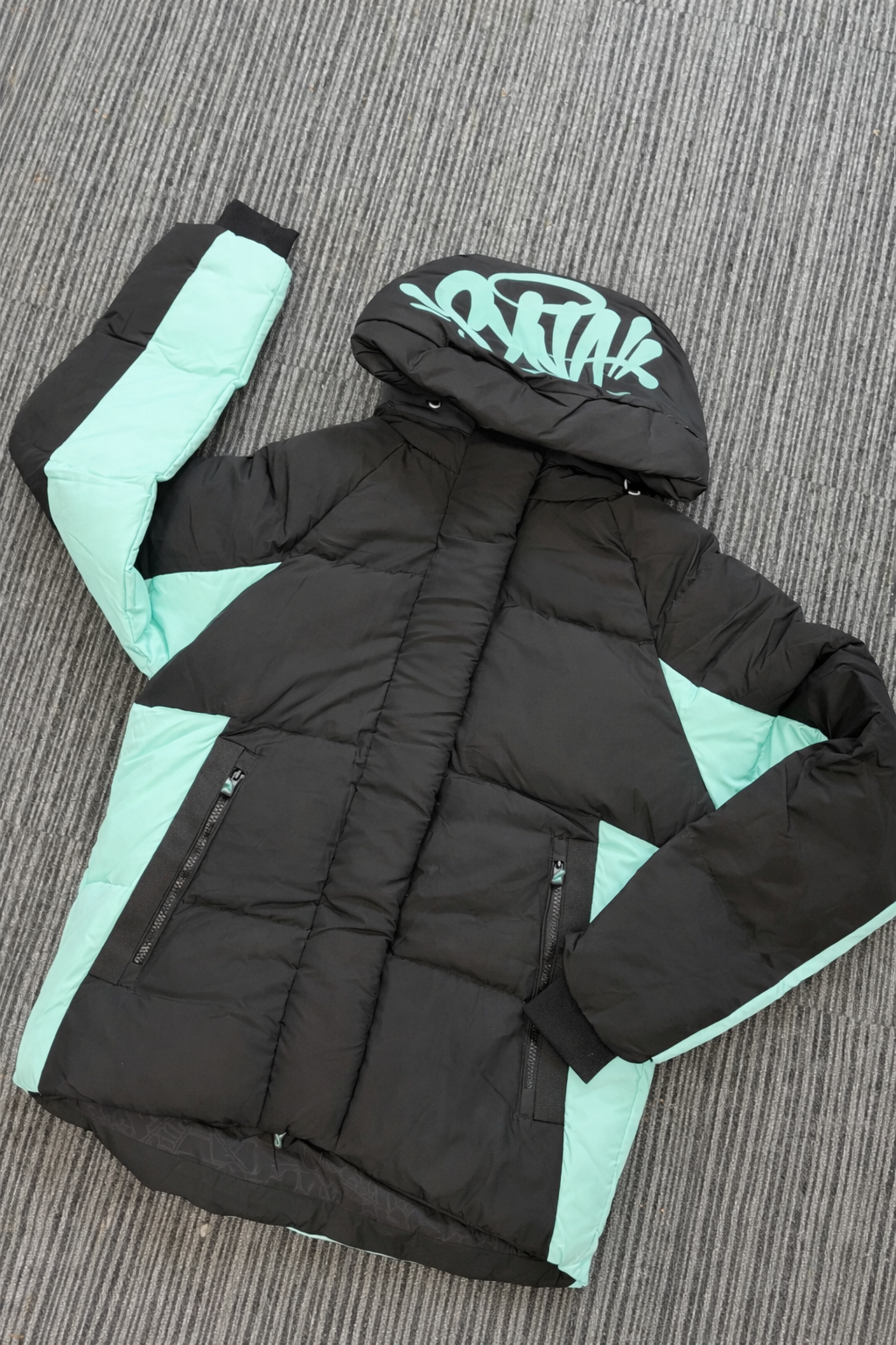 Syna World Logo Puffer Jacket ‘’Black/Teal’’